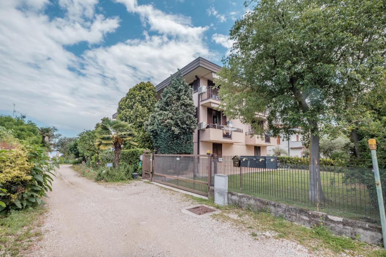 Casa Lugana 9 - Monolocale Con Piscina Fronte Lago Σιρμιόνε Εξωτερικό φωτογραφία